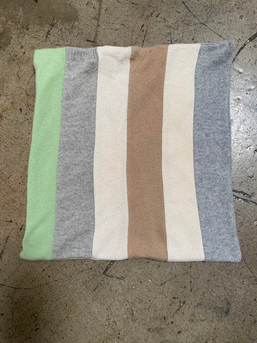 SMALL CASHMERE PILLOW