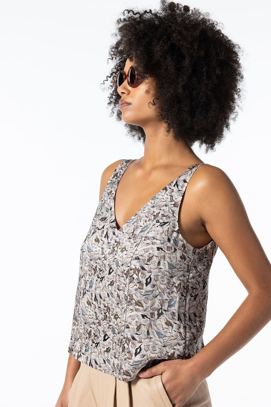 BITSI V NECK TANK, MULTI - SAMPLE 72087 - Burning Torch Online Boutique