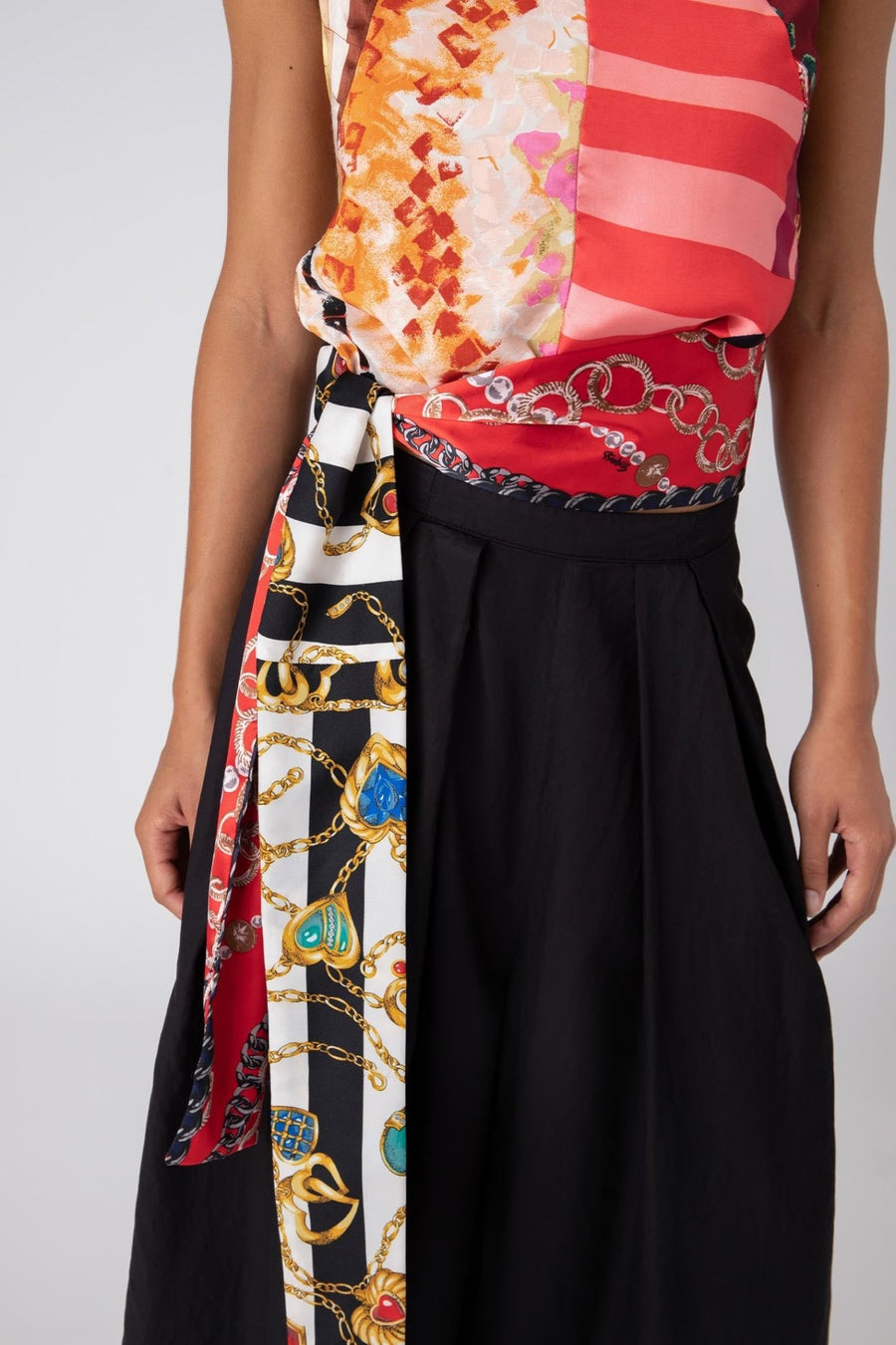 BRIDGETTE SLEEVELESS TIE TOP, MULTI - Burning Torch Online Boutique