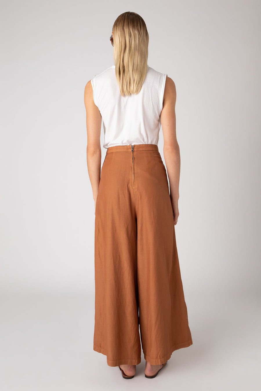 BRYCE WIDE LEG PLEATED PANT, AMBER - Burning Torch Online Boutique