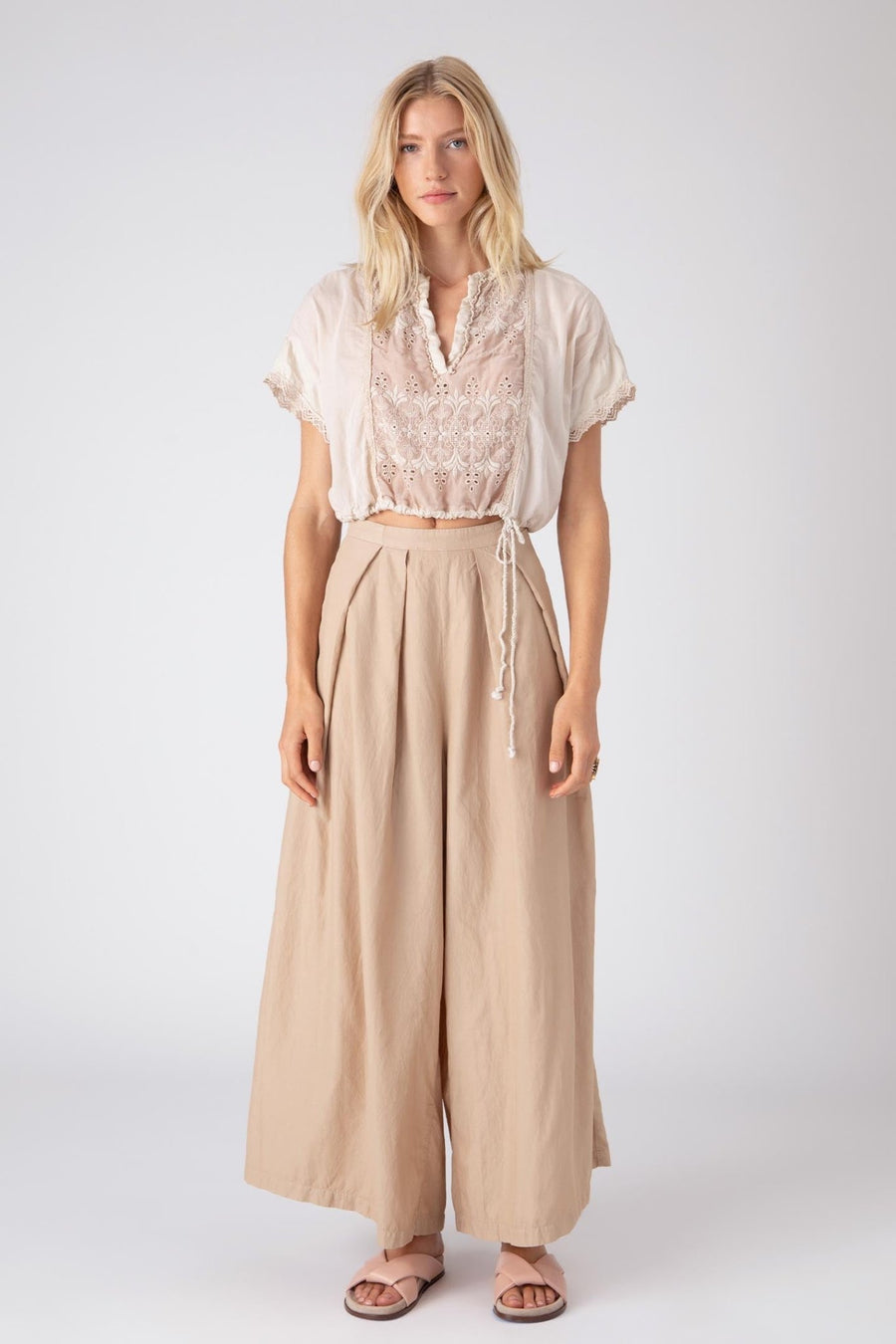 BRYCE WIDE LEG PLEATED PANT, SANDSTONE - Burning Torch Online Boutique
