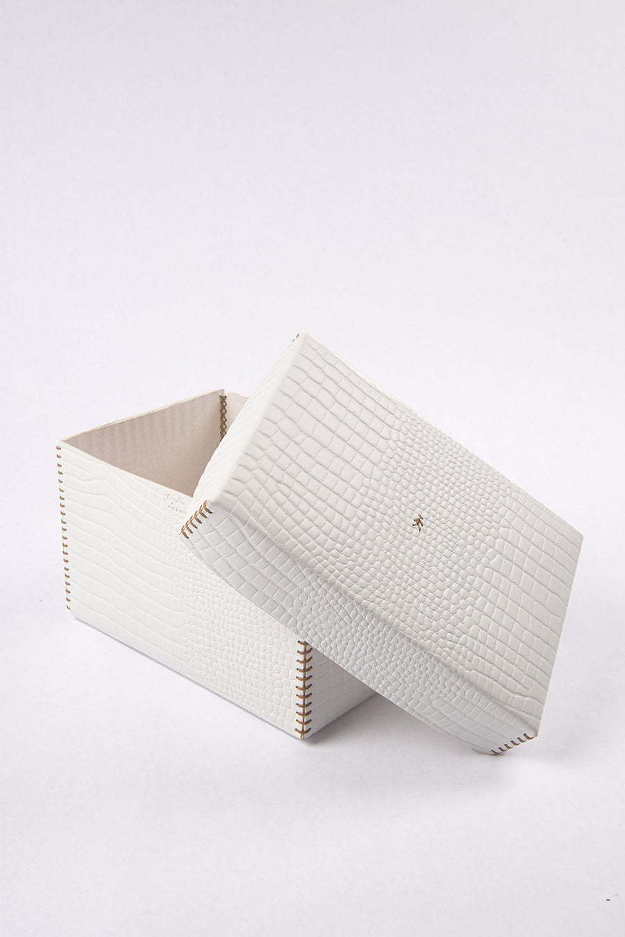 HENRY BEGUELIN LEATHER BOX, WHITE - Burning Torch Online Boutique