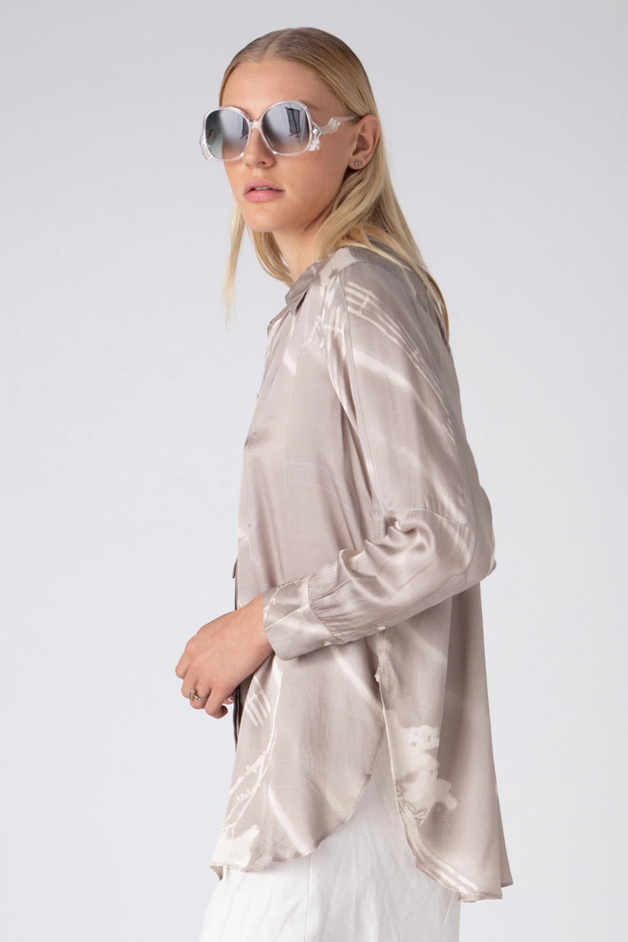 HYDRA LONG SLEEVE BUTTON DOWN, SANDBAR - Burning Torch Online Boutique