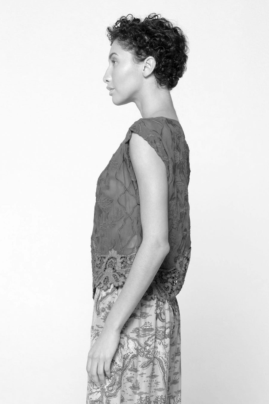 LOTUSLAND EMBROIDERED TOP, WHITE - SAMPLE 71883 - Burning Torch Online Boutique