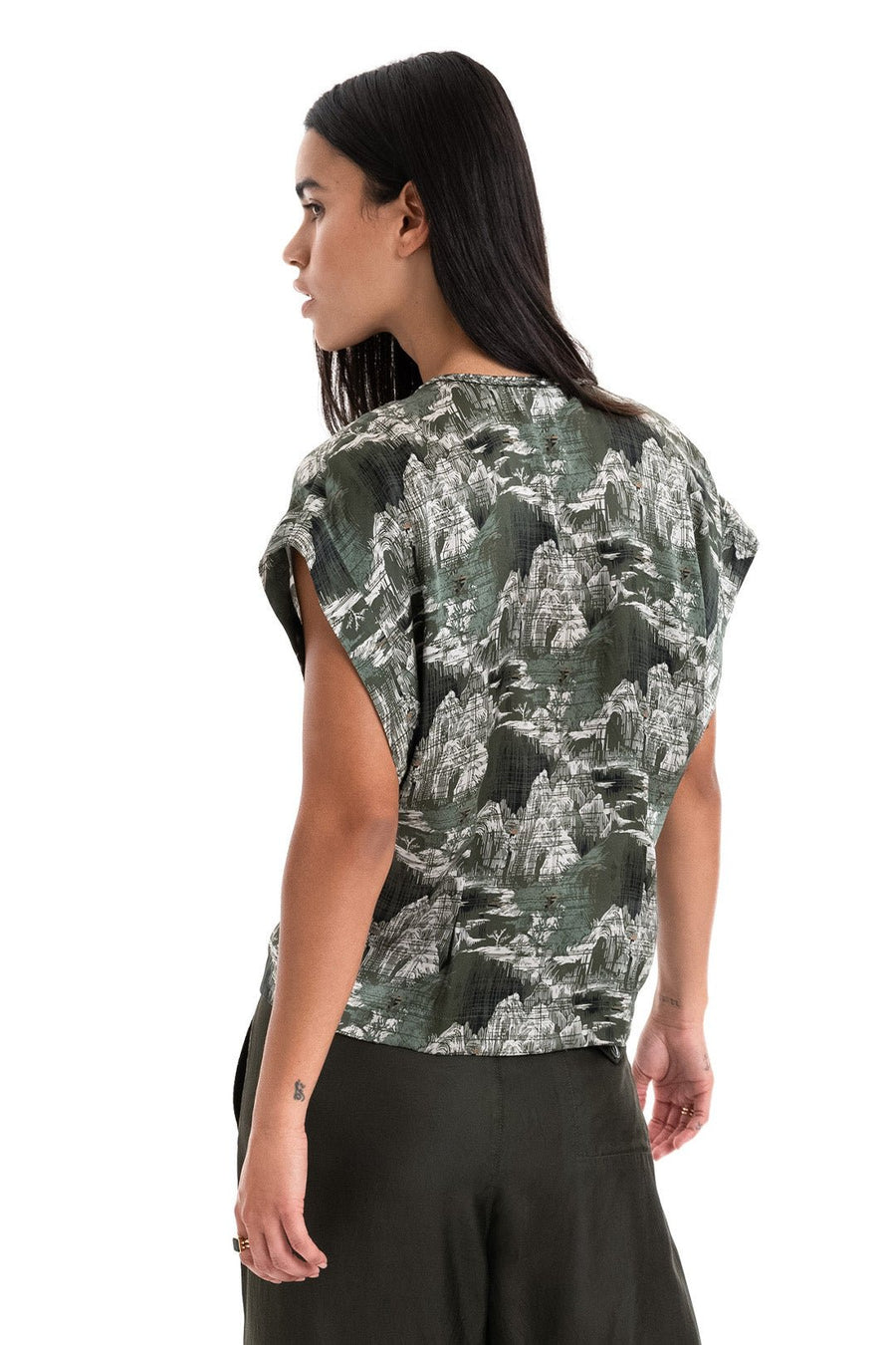 OASIS SHORT SLEEVE TOP, MEADOW - Burning Torch Online Boutique