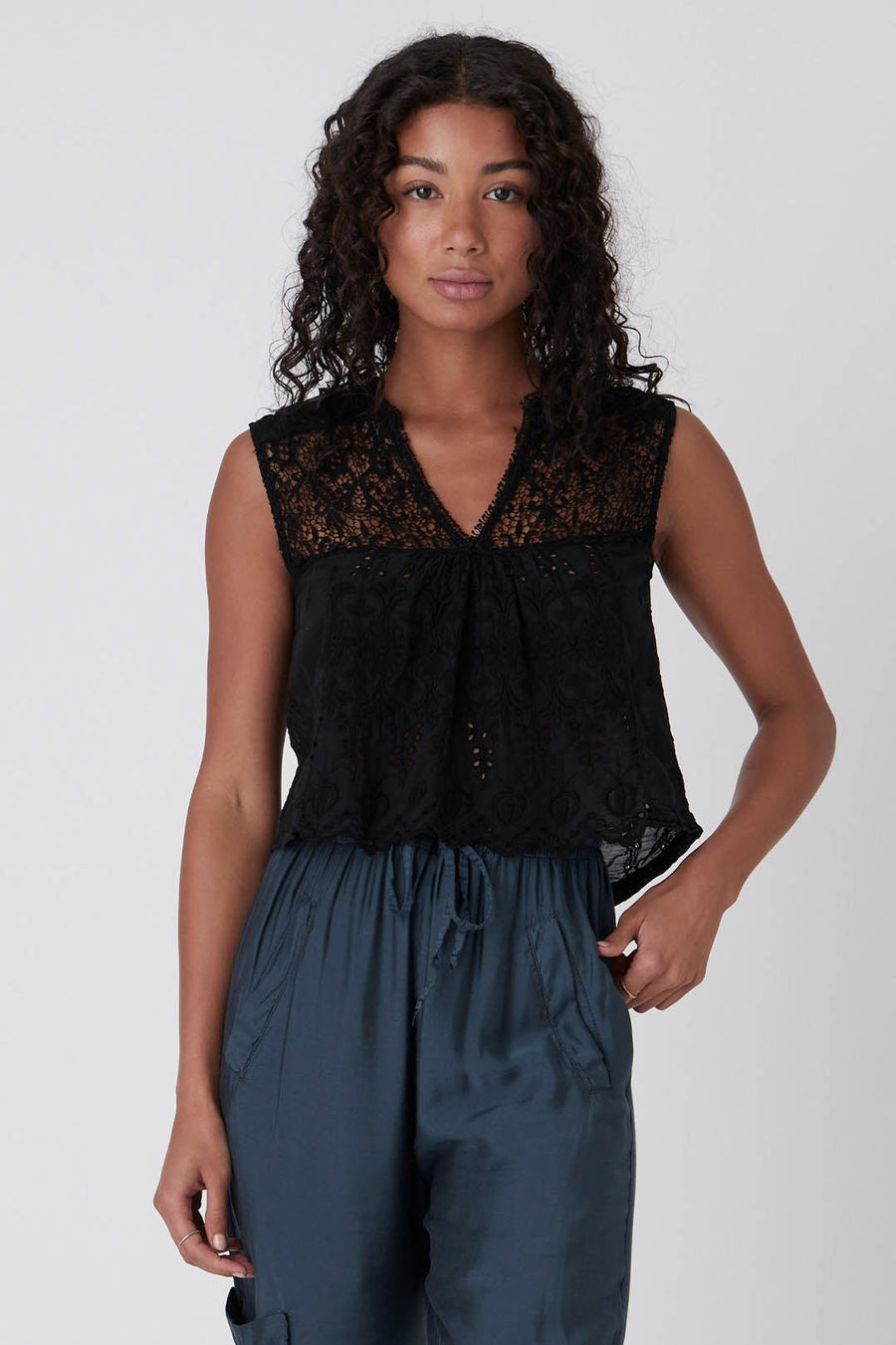 PARKER SLEEVELESS TOP, BLACK - Burning Torch Online Boutique