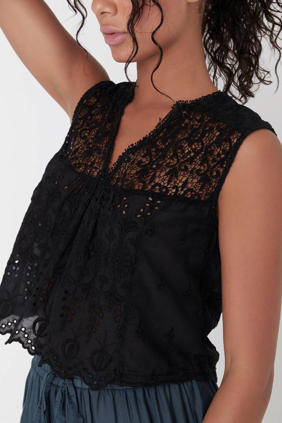 PARKER SLEEVELESS TOP, BLACK - Burning Torch Online Boutique