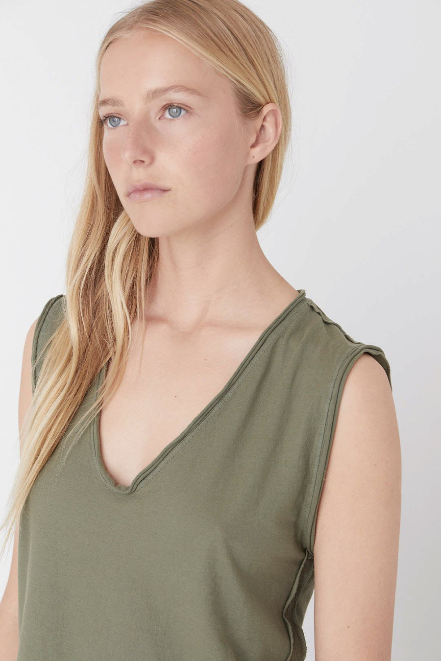 P.C.H. SLEEVELESS TEE, ARMY - Burning Torch Online Boutique